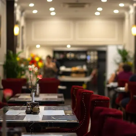 Flora Centre Hotel & Spa-2